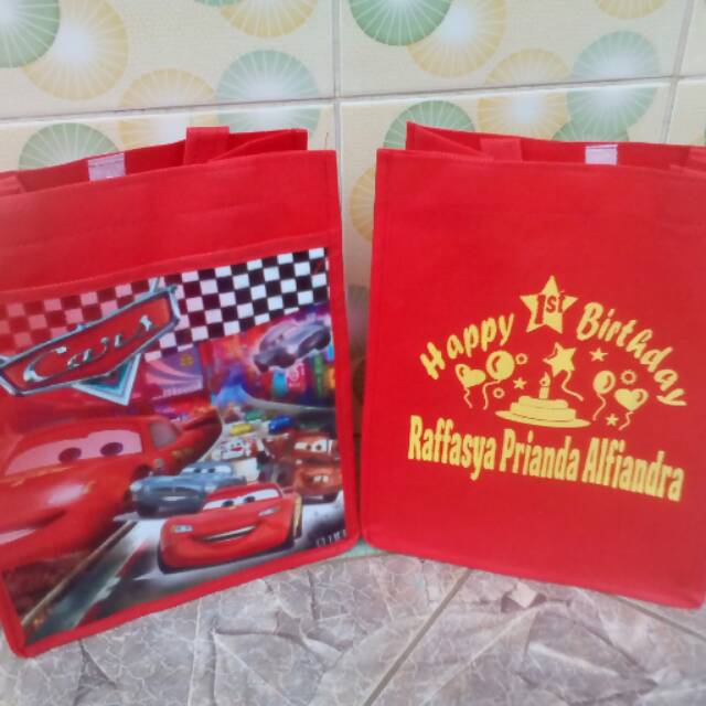 

Goodie bag ultah kantong karakter cars plus sablon nama