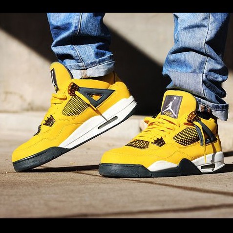 yellow air jordan 4