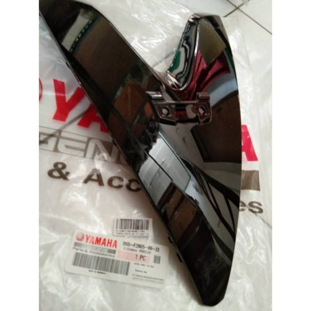 Tameng dada depan aerox 155