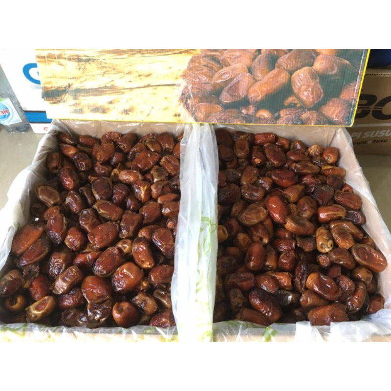 

Kurma Madu Mesir Super 10 Kg