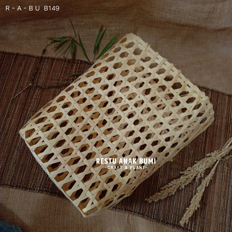 

(B149) Keranjang Parcel Anyaman Bambu 21x13cm|Wadah Hampers|Tas Sembako|Handbag|Tempat Belanja lebaram | wadah parsel putri salju hampers lebaran