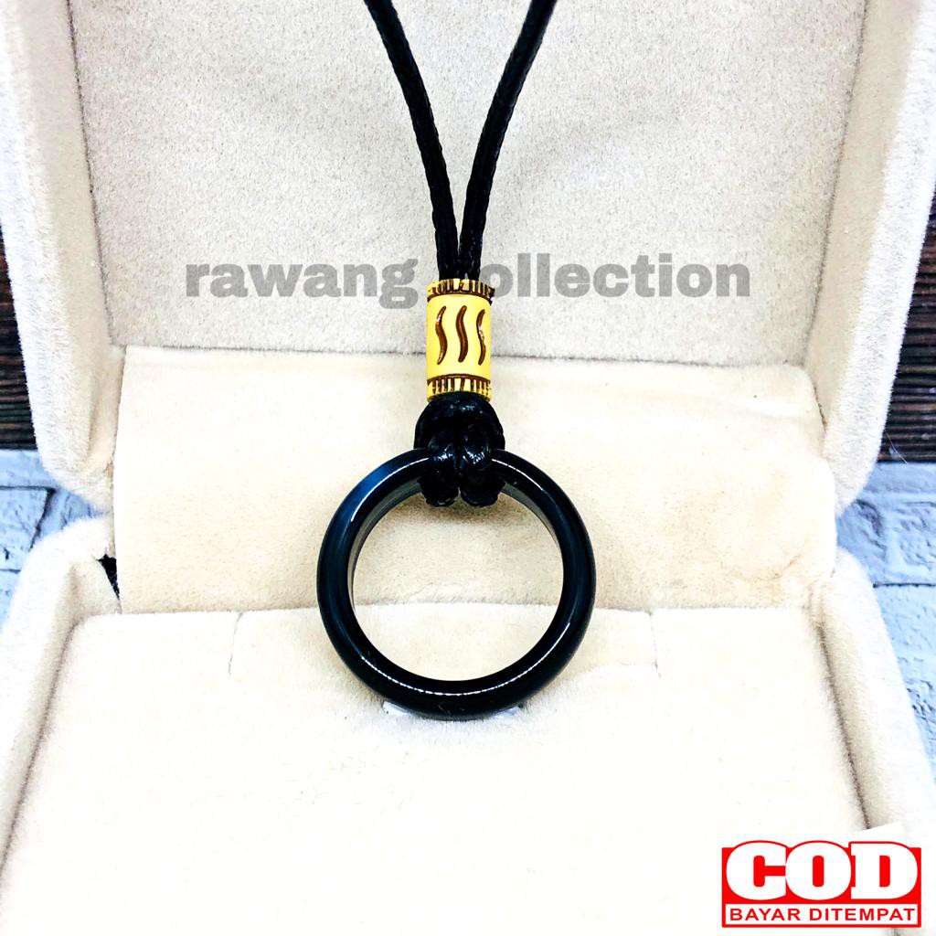 kalung pria dan wanita liontin cincin giok hitam