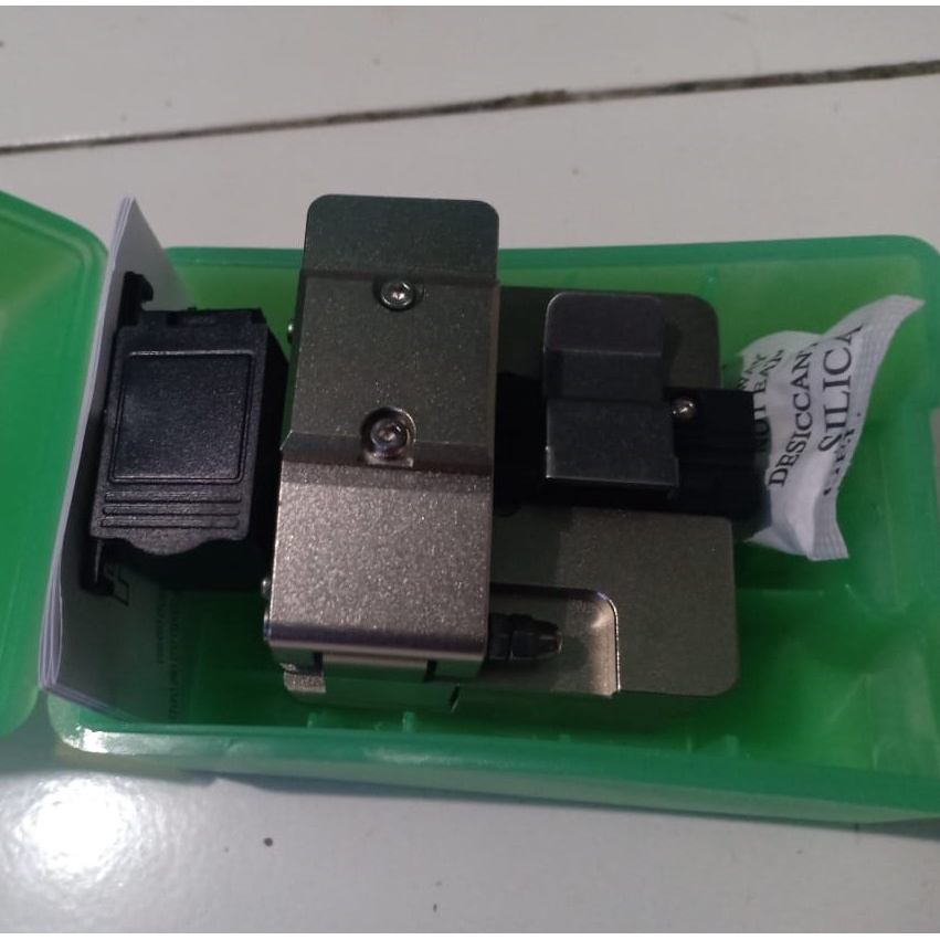 Cleaver High Precision / High Precision Fiber Cleaver Box Ijo Alat Potong Kabel Fiber Optik