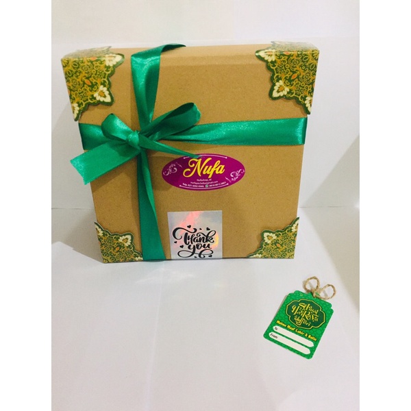 

Hampers Kue kering Nastar, Kastangel, Sagu Keju, Coklat kacang NUFA