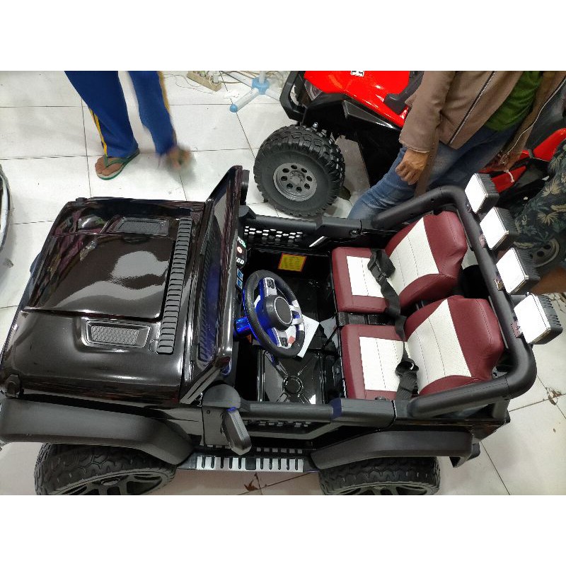 MOBIL AKI JEEP WRANGLER STYLE  SIZE JUMBO BODY CAT PAITING~MAINAN MOBIL AKI 12VOLT 4 WD