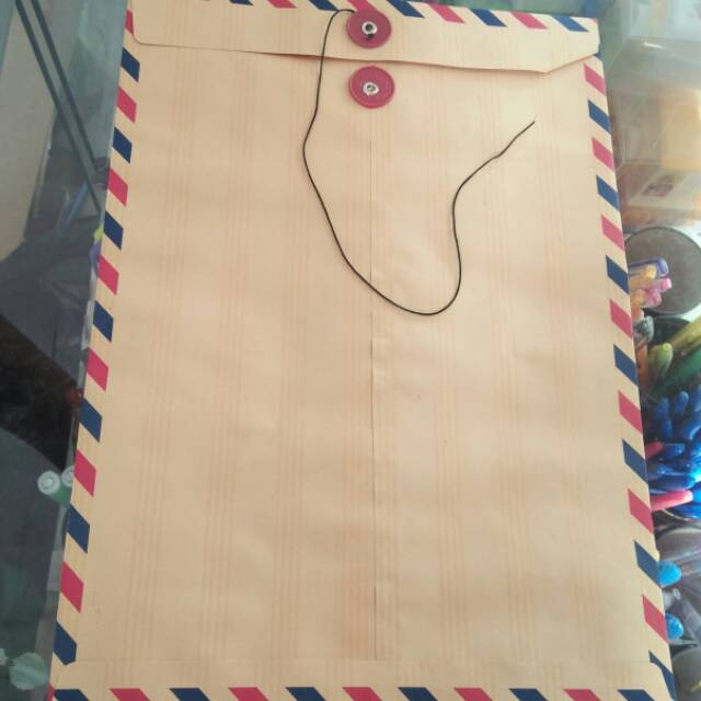 

Amplop map coklat tali AIR MAIL 310