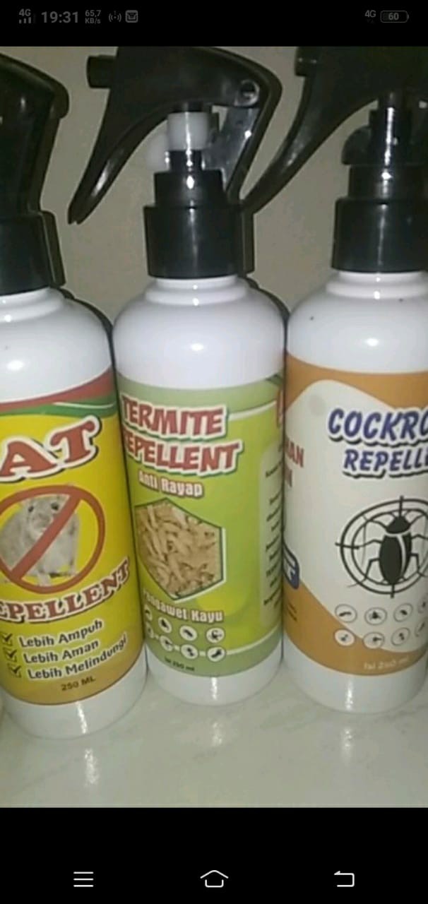 Semprotan Anti Kecoa  Pemngusir Dan Pembasmi Kecoa 250 Ml Dijamin Ampuh Untuk Di Rumah Dan Di Mobil
