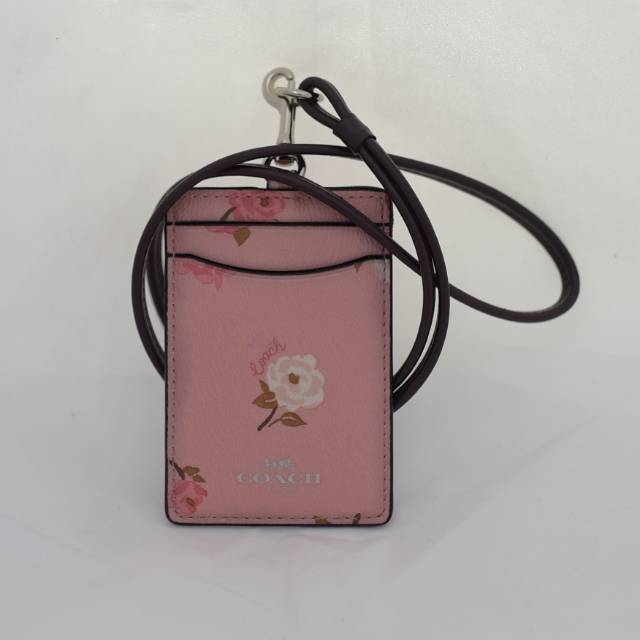 

Coach ID card F67527