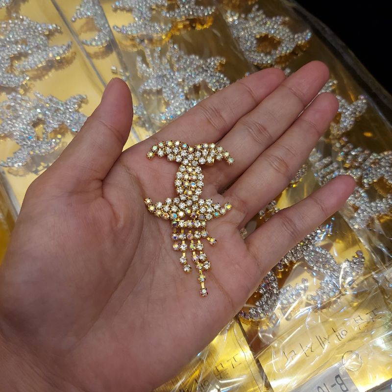 Bros Eksklusif Permata Juntai CNL Peniti Brooch Mewah