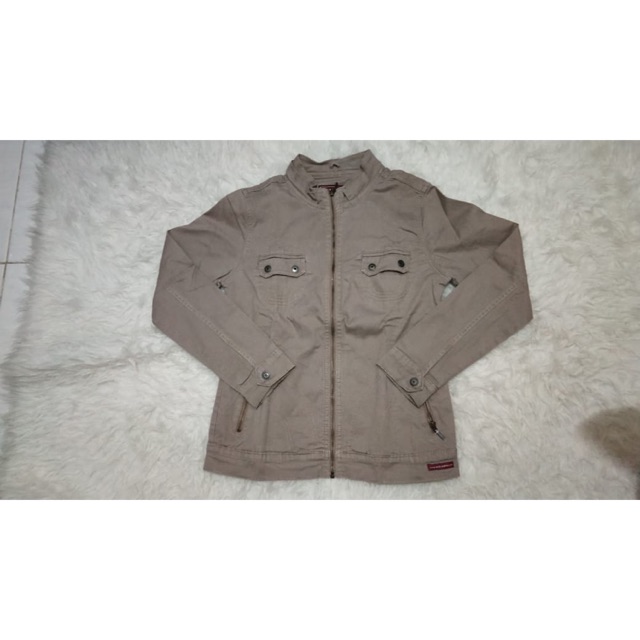 Jaket ako bahan parka preloved vgc size xl utk BB krg dr 60kg