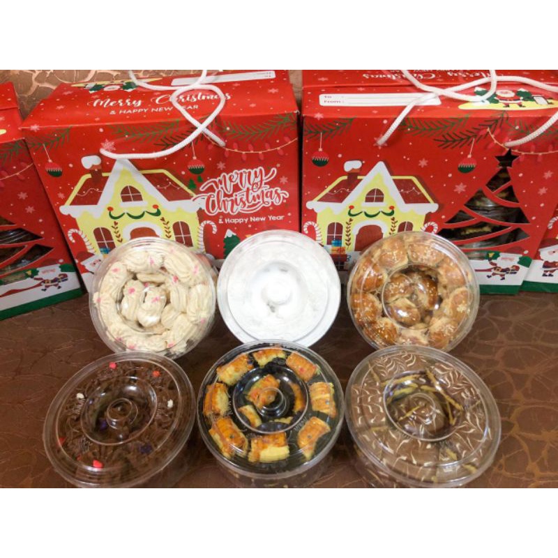 

Hampers kue kering Natal dan Tahun Baru