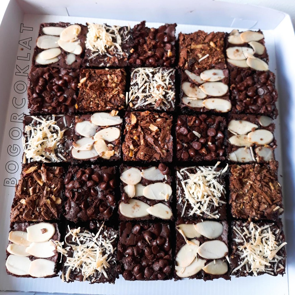 

Brownies Sekat / Kue Ultah / Brownies Ultah