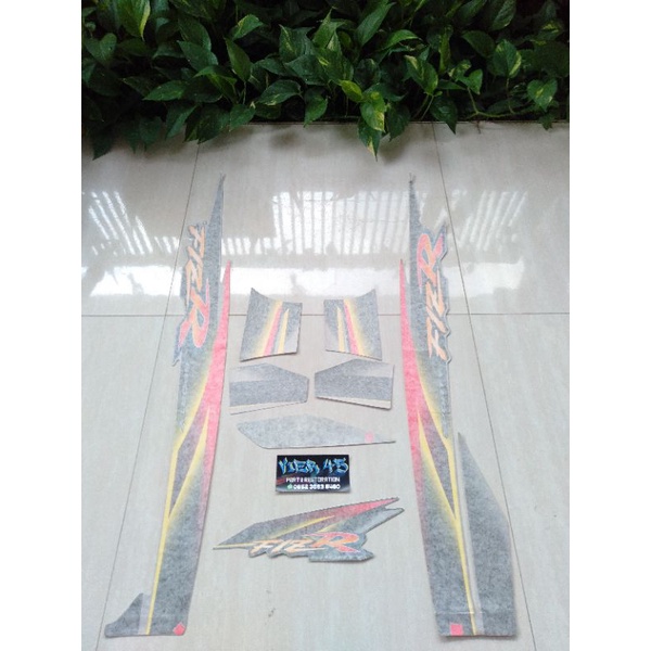 striping yamaha fizr f1zr dualtone hitam silver