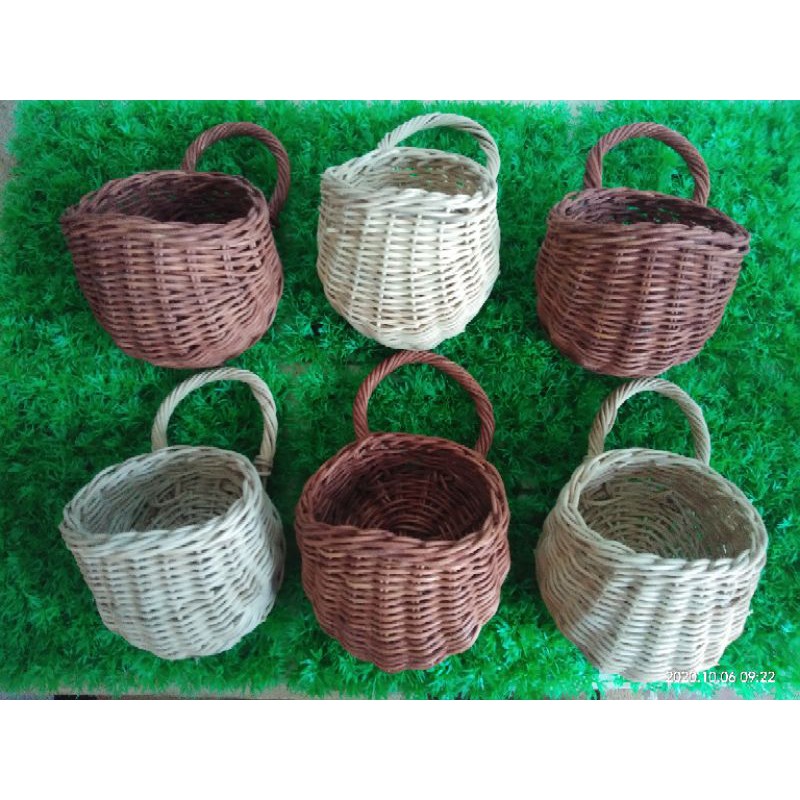 vas rotan bulat kecil