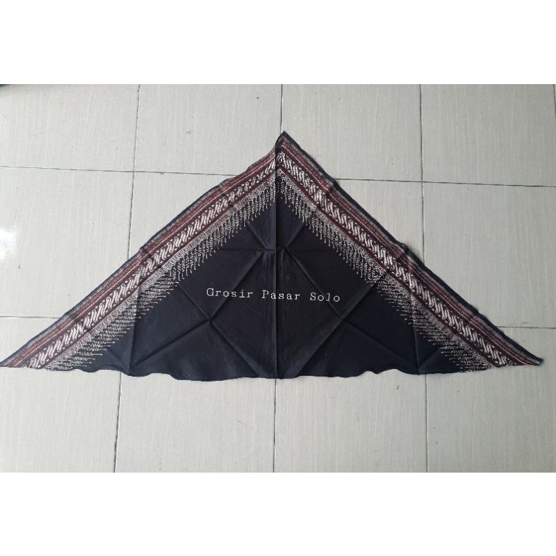 Iket segitiga / iket segitiga jawa / iket udeng segitiga banyak motif / slayer batik