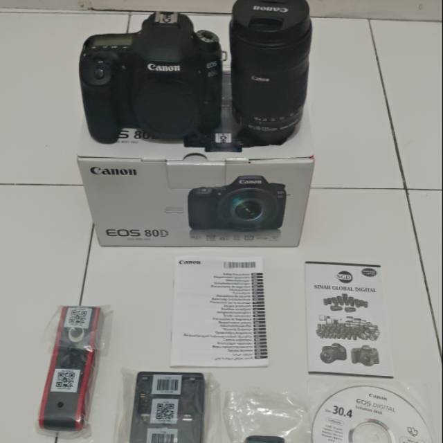 Canon Eos 80D Kit 18-135mm IS