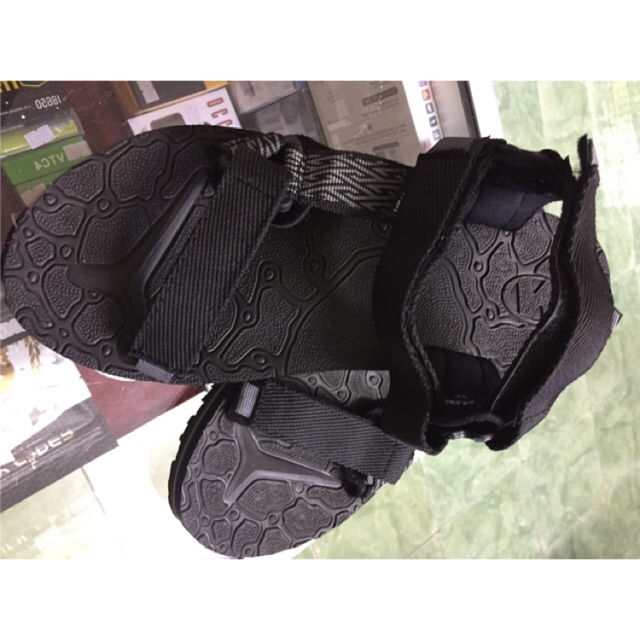 Sandal gunung cowok cewek