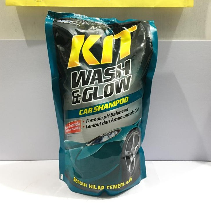 KIT WASH &amp; GLOW CAR SHAMPOO - SHAMPOO WASH &amp; GLOW CAR KIT 720ml