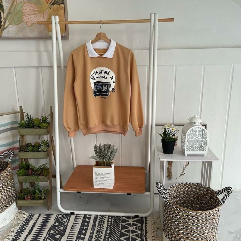 Sweater basic OLD MOVIE/FASHION kekinian/fashion wanita/sweater kerah murah