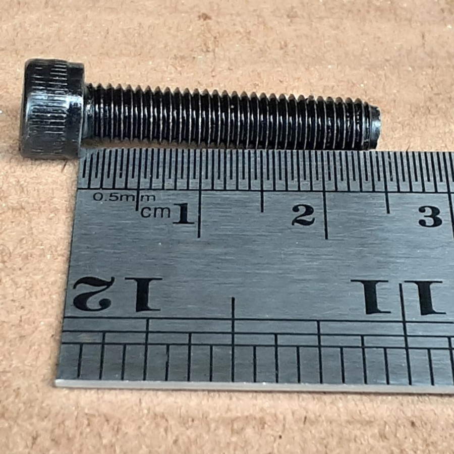 BAUT L M6X25 BAJA / BAUT L BAJA M6 X 25 / BAUT L BAJA M6X25 BAUT L 6X25 BAUT L (2,5CM) KUNCI L5