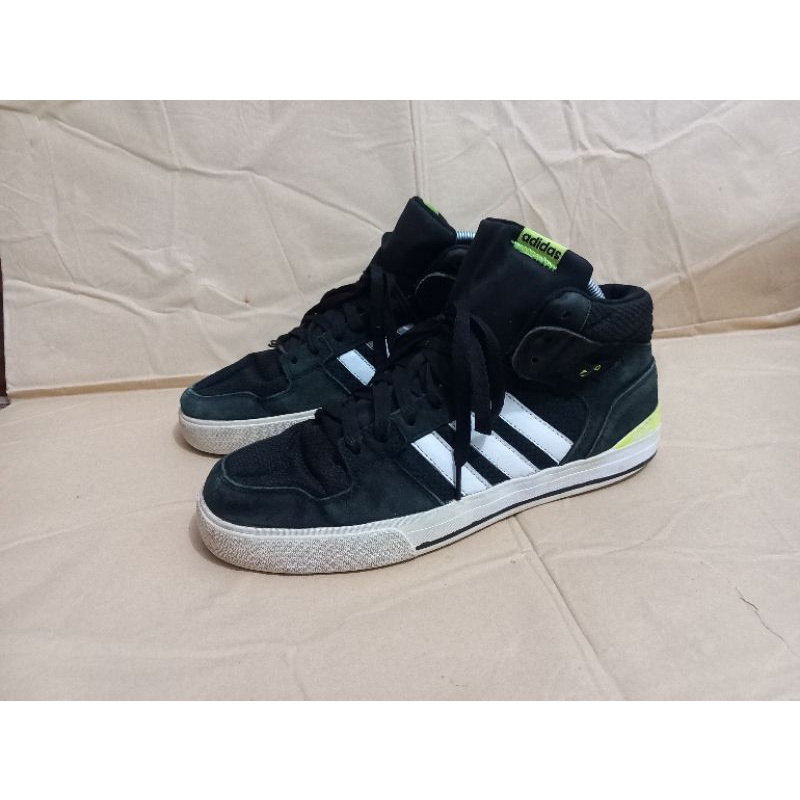 Sepatu Adidas Neo High