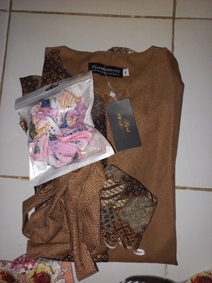 Free Cepol ( Kunciran Motif )masker &  Goodie Bag Hmi - Valen Tunik Batik By Hijab Mamah Icis
