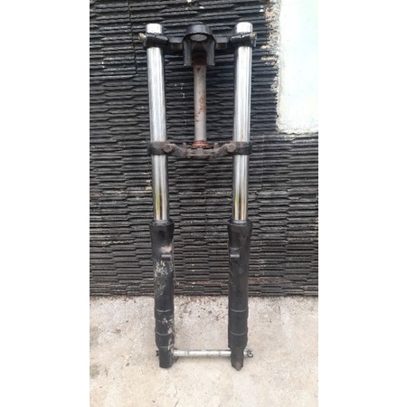 shock depan pulsar as37