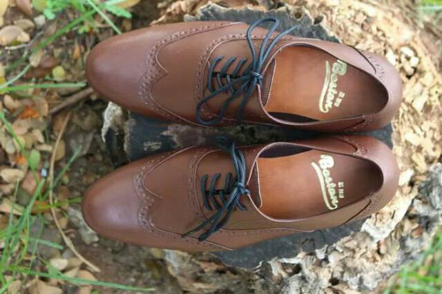 Sepatu wingtip klasik sepatu vintage sepatu pantofel pria Model Luiz