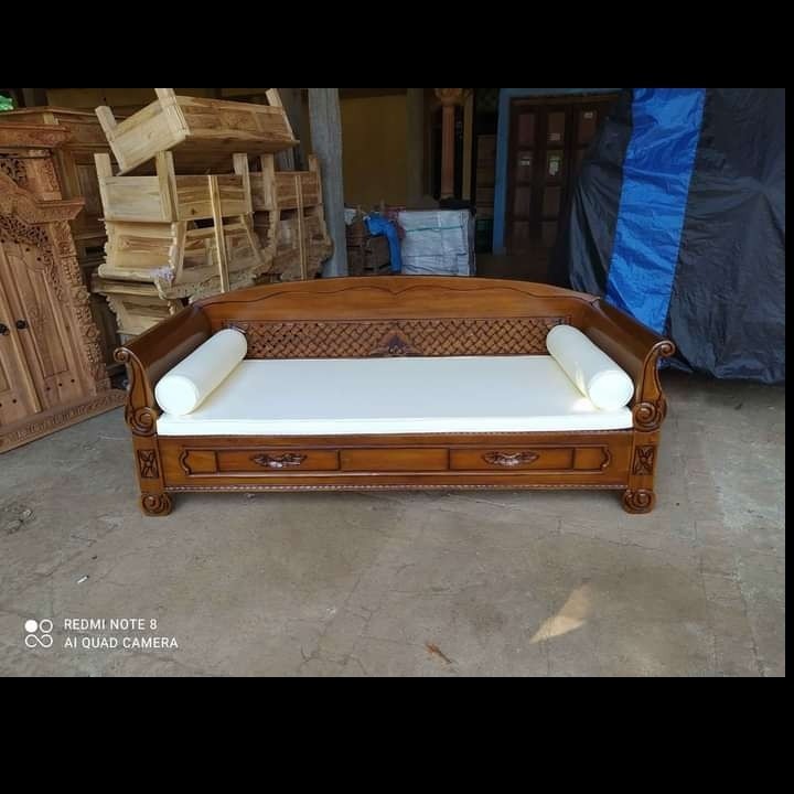 Kursi Bale Bale Bangku Bahan Kayu Jati Panjang 200 cm Lebar 80 cm Warna Natural Plus Bantalan
