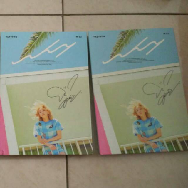 TAEYEON "WHY" SIGNED ALBUM