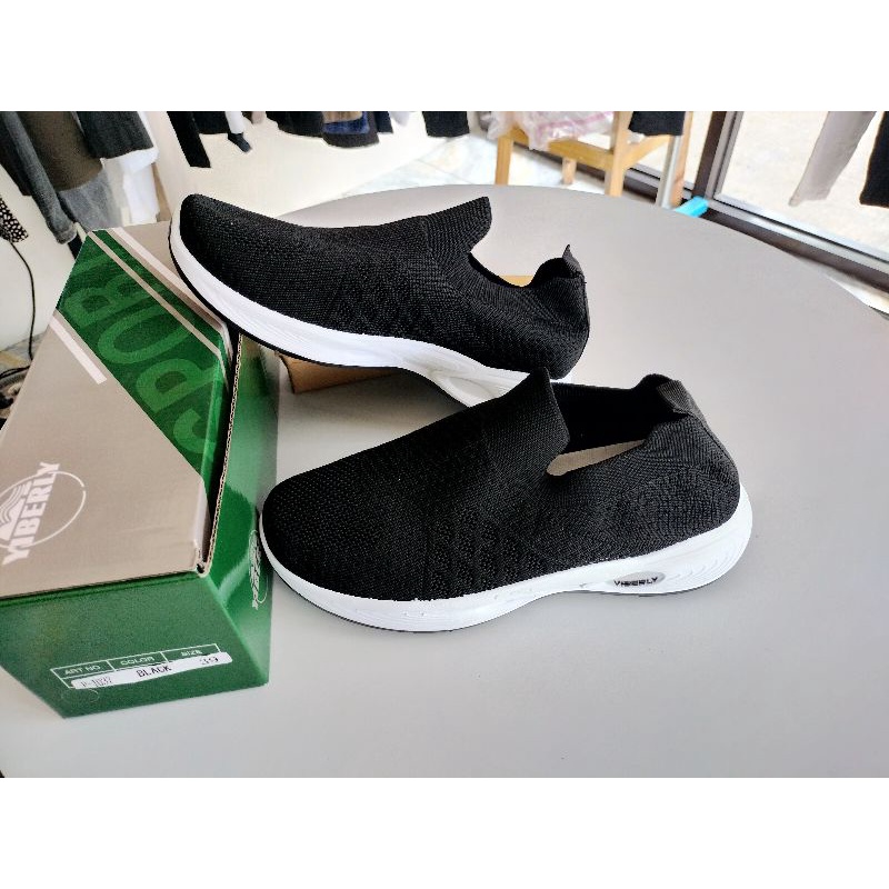 sepatu joging