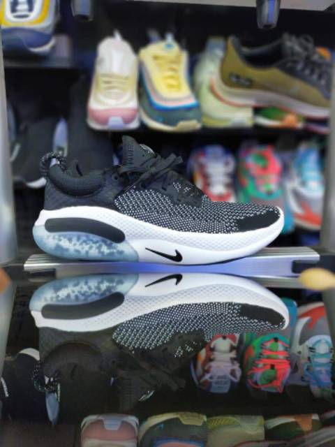 men nike joyride