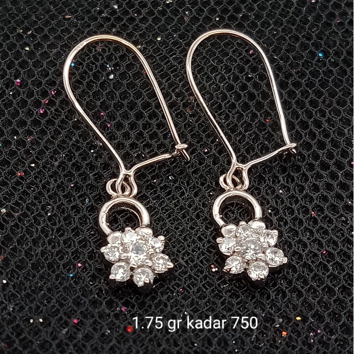 Anting Emas 17K - 1.75 gr Kadar 750 - 1893