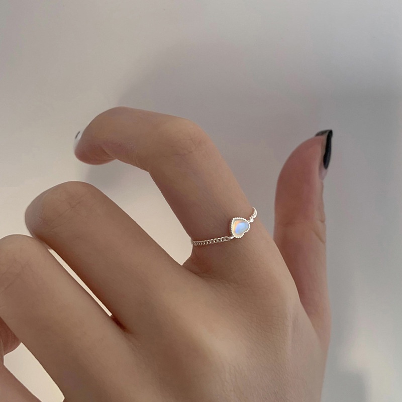 Fashion Women Jewelry Alloy Plated Silver Artificial Moonstone Heart Chain Finger Ring