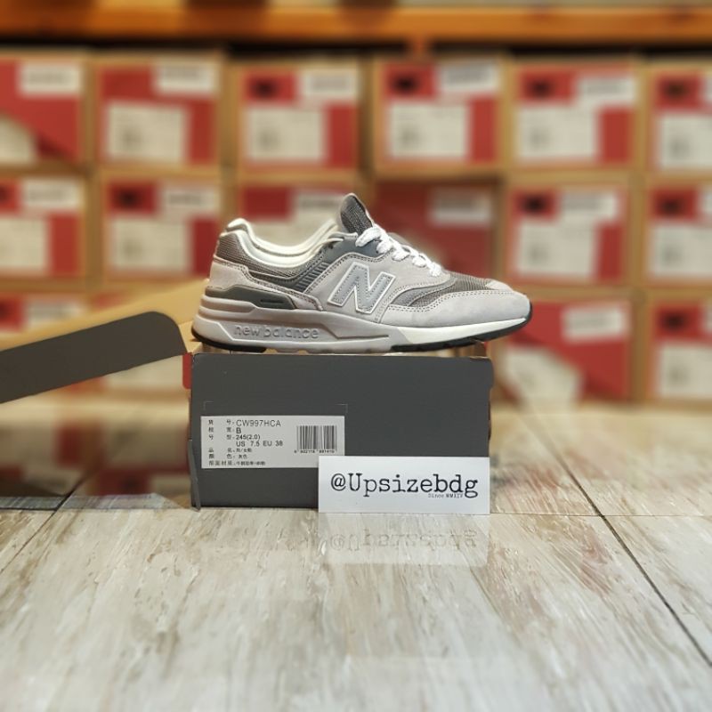 new balance 245