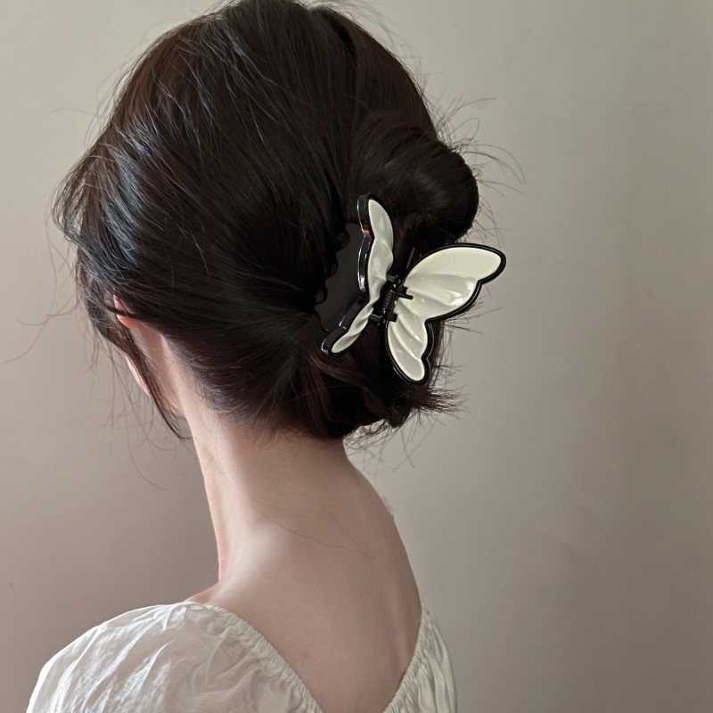 Butterfly Jepit Rambut Bentuk Kupu-Kupu / Hiu Model Simple