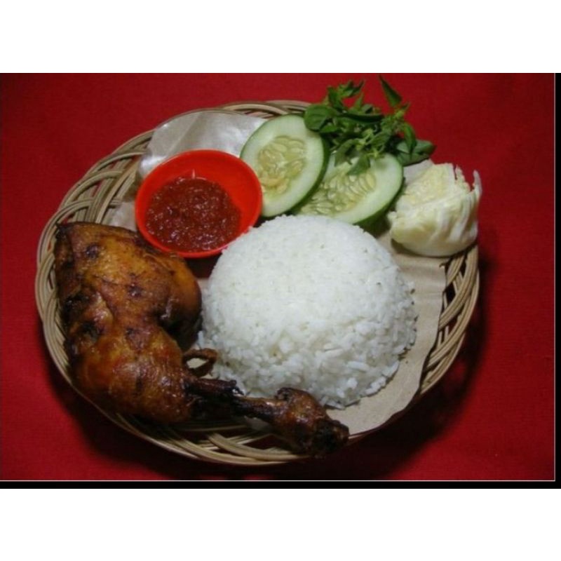 

Nasi ayam Goreng