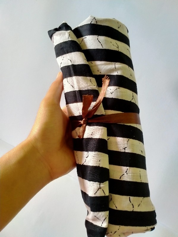 Vest Monochrome Seling Salur Baju Batik Kantoran Wanita Casual Formal Katun Halus Motif Monokrom