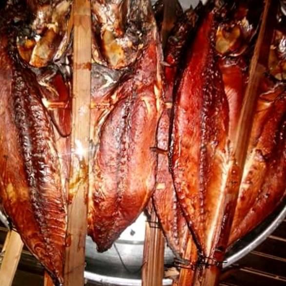 

88 ✔ Ikan Asap Cakalang fufu berat 1Kg 8iღ [Buruan Beli]