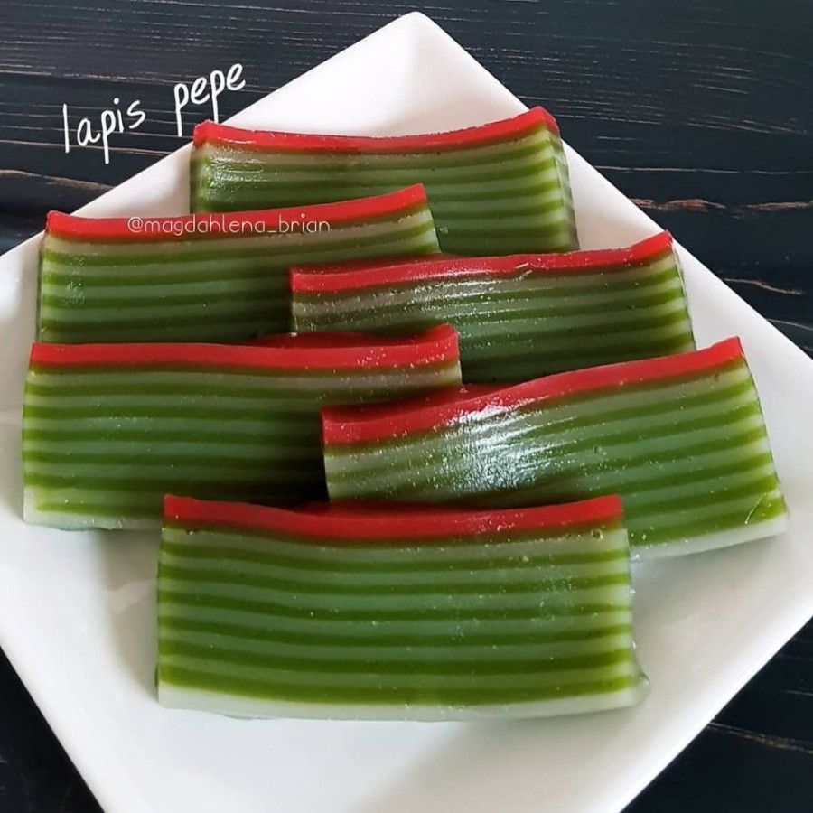 

Kue pepe/lapis sagu / Jajanan Pasar Tradisional