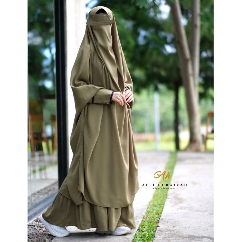 French Khimar Haura set by Alfi Huraiyah
