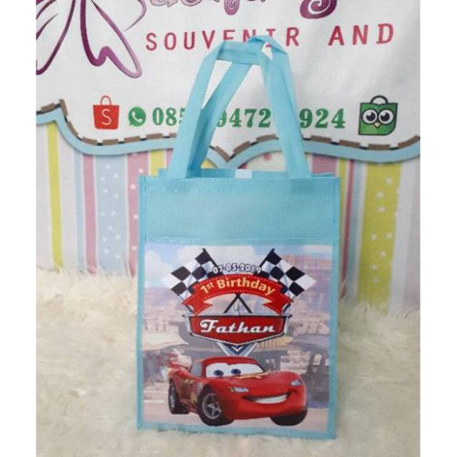 

Goodiebag/tas ultah/tas souvenir the cars