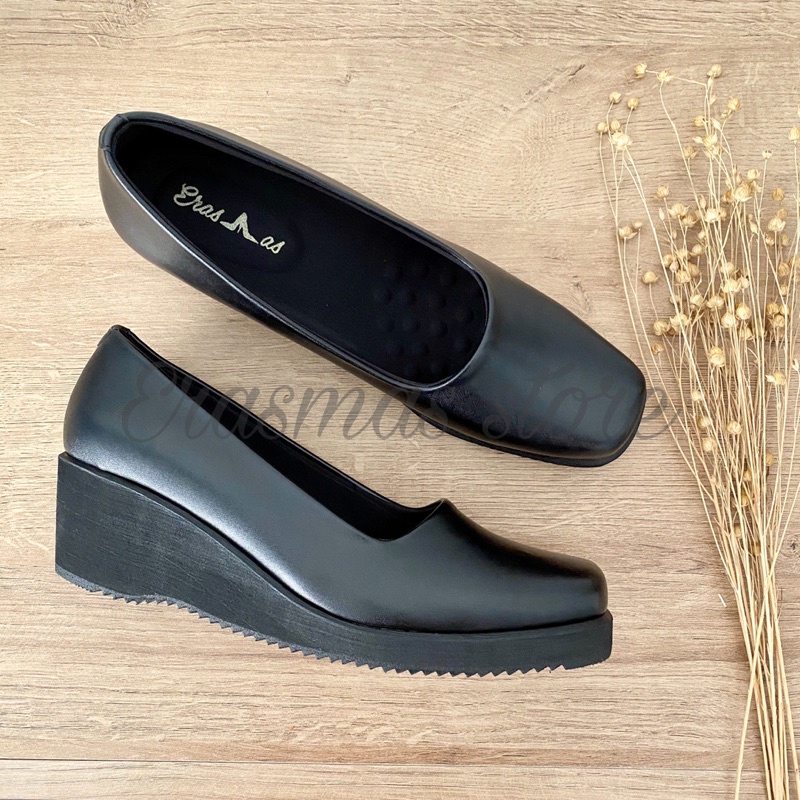 Erasmas C5 dan B5 - Sepatu Wedges Wanita Sepatu Kantor Wanita Sepatu Dinas Wanita Sepatu Formal Wanita