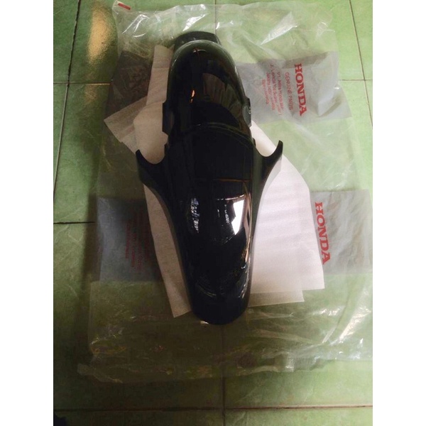 Spakbor depan Megapro primus