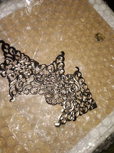Aksesoris hiasan mahar charm sudut Shopee Indonesia Aksesoris hiasan mahar charm sudut Shopee Indonesia