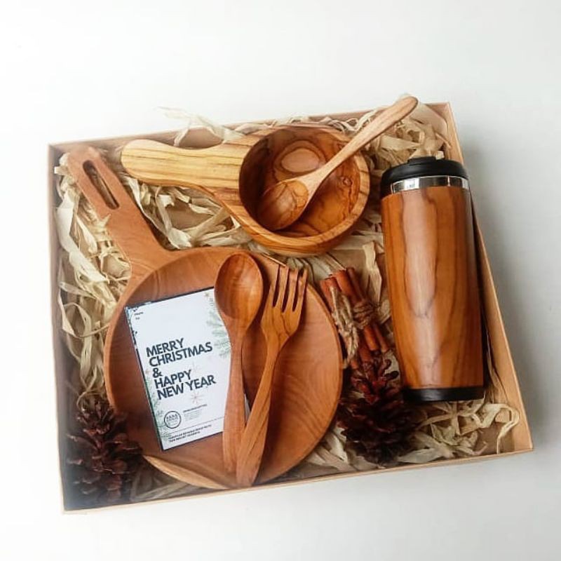 

HAMPERS NATAL CHRISTMAS GIFT KADO HADIAH PERNIKAHAN ULANG TAHUN WISUDA SOUVENIR WEDDING GIFT BOX