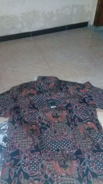 Kemeja Batik Pria Lengan Pendek Bs86 Katun Motif Modern Dixmont Semi Slimfit