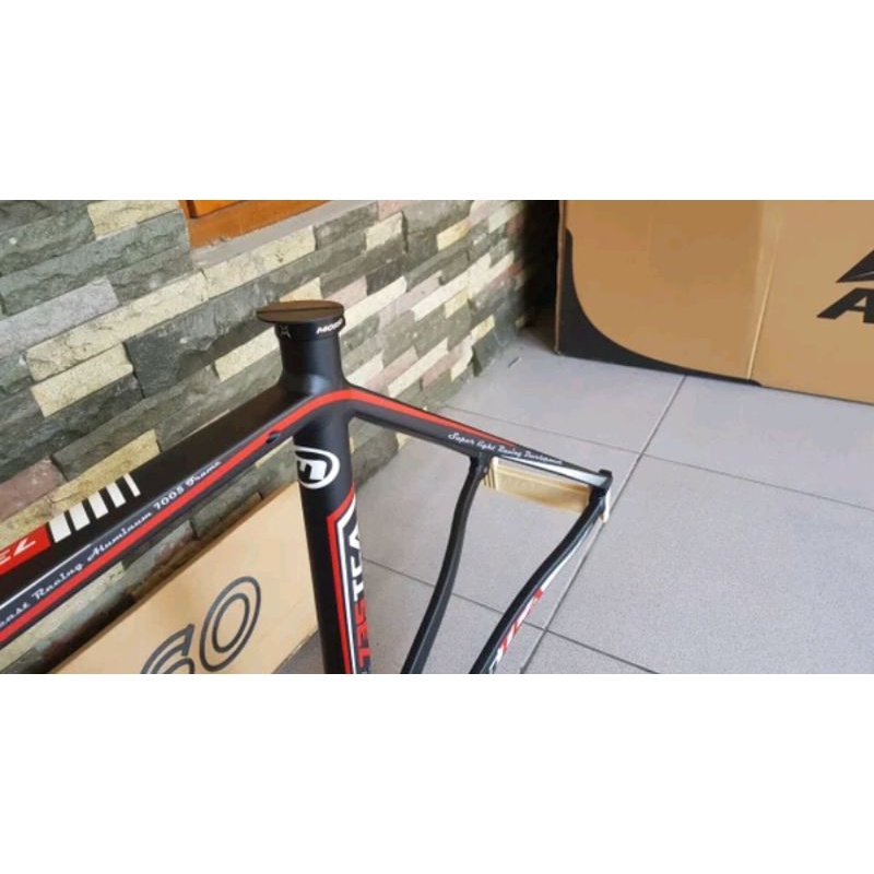 Frame MOSSO 735TCA include headset. roadbike 735 TCA fork carbon internal cable sepeda balap road bike bahan material alloy alumunium super light