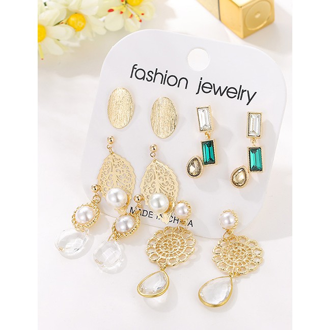 LRC Anting Tusuk Fashion Yellow Pearl Leaf Cutout Emerald Stud Earrings Set D73681