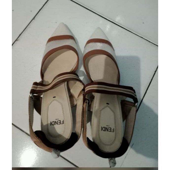 Sepatu wanita merek Fendi(mirror)preloved uk 39(24,5cm)